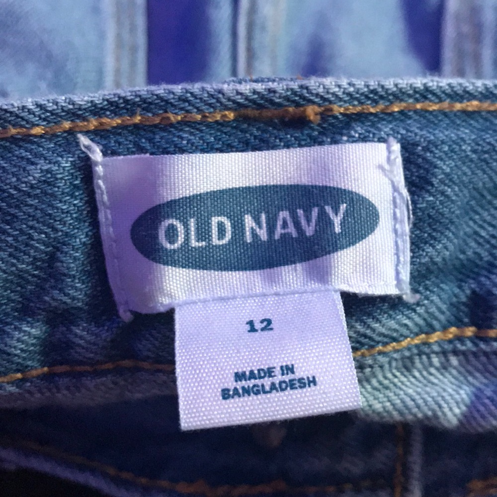Shorts - Picture 3 of 3